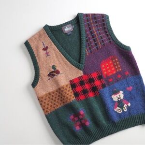 Vintage 90s Woolrich Teddy Bear Mallard Duck Hand framed Knit 100% Wool Vest